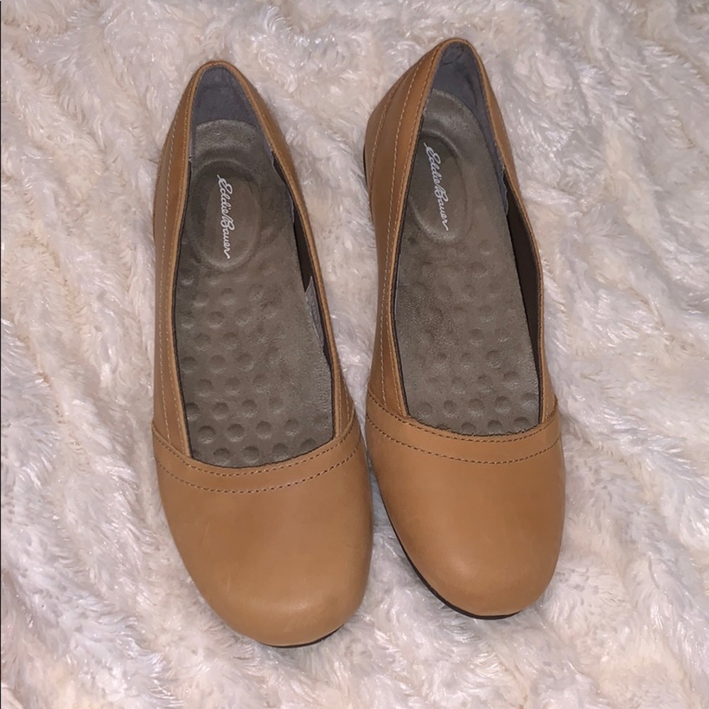 Eddie Bauer Flats - 9 - brand new!